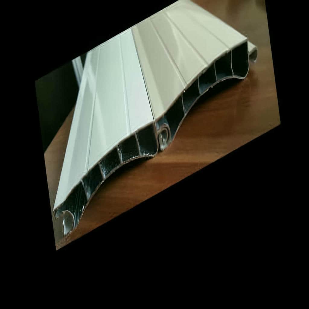 نصب ریل کرکره برقی آلومینیومی با نوار مویی