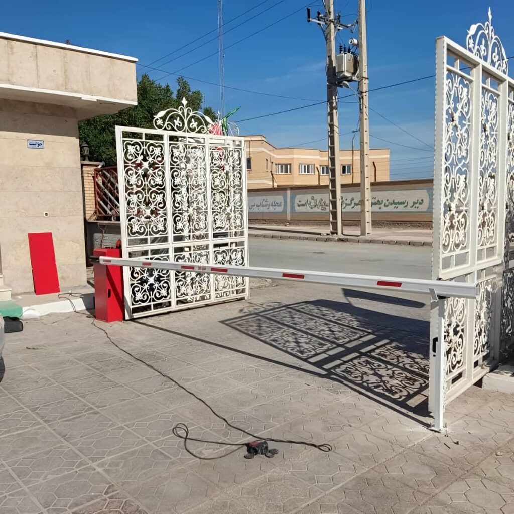 خدمات راهبند پلاک‌خوان برای کنترل ورود مهمان