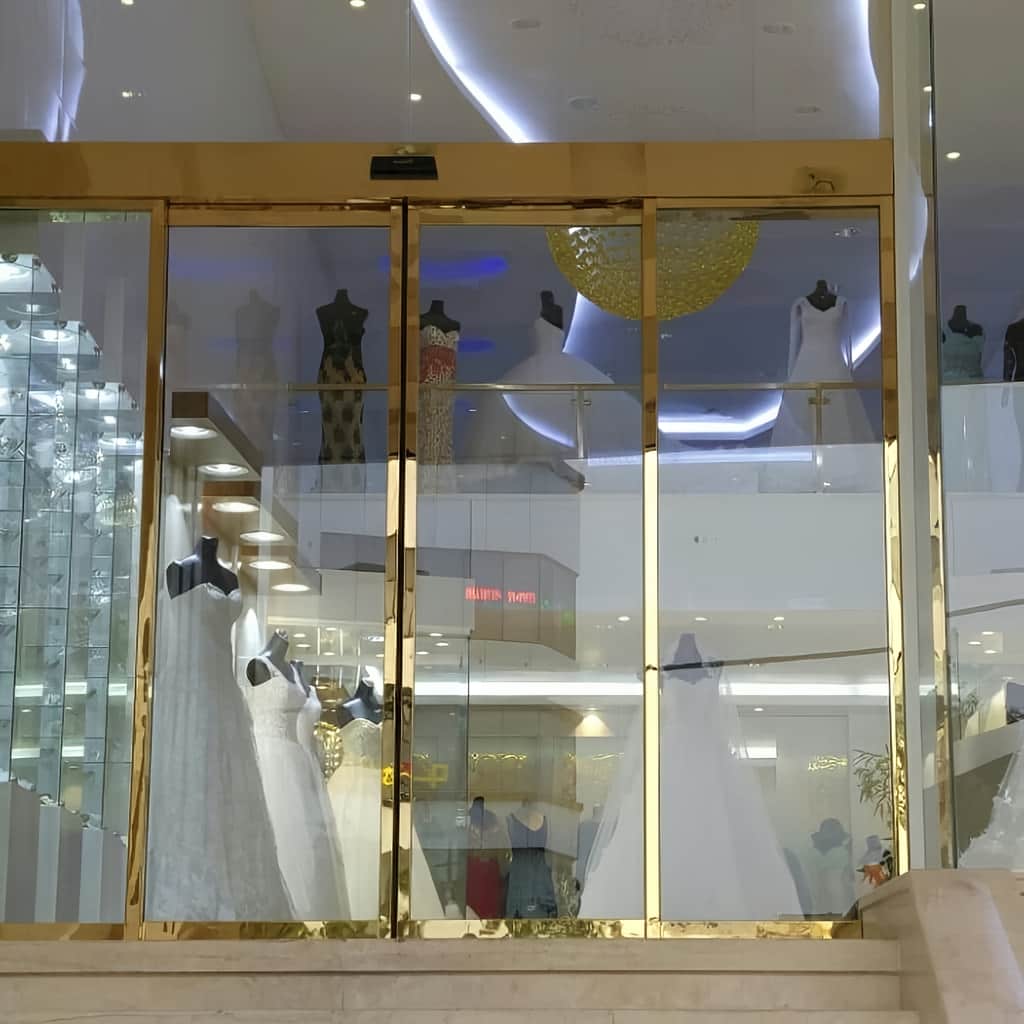 ساخت درب شیشه ای فریم لس با یراق مخصوص سکوریت