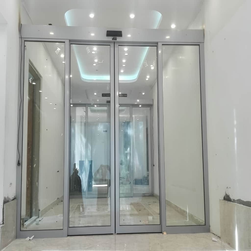 خرید درب اتوماتیک تک لنگه با اپراتور بازویی