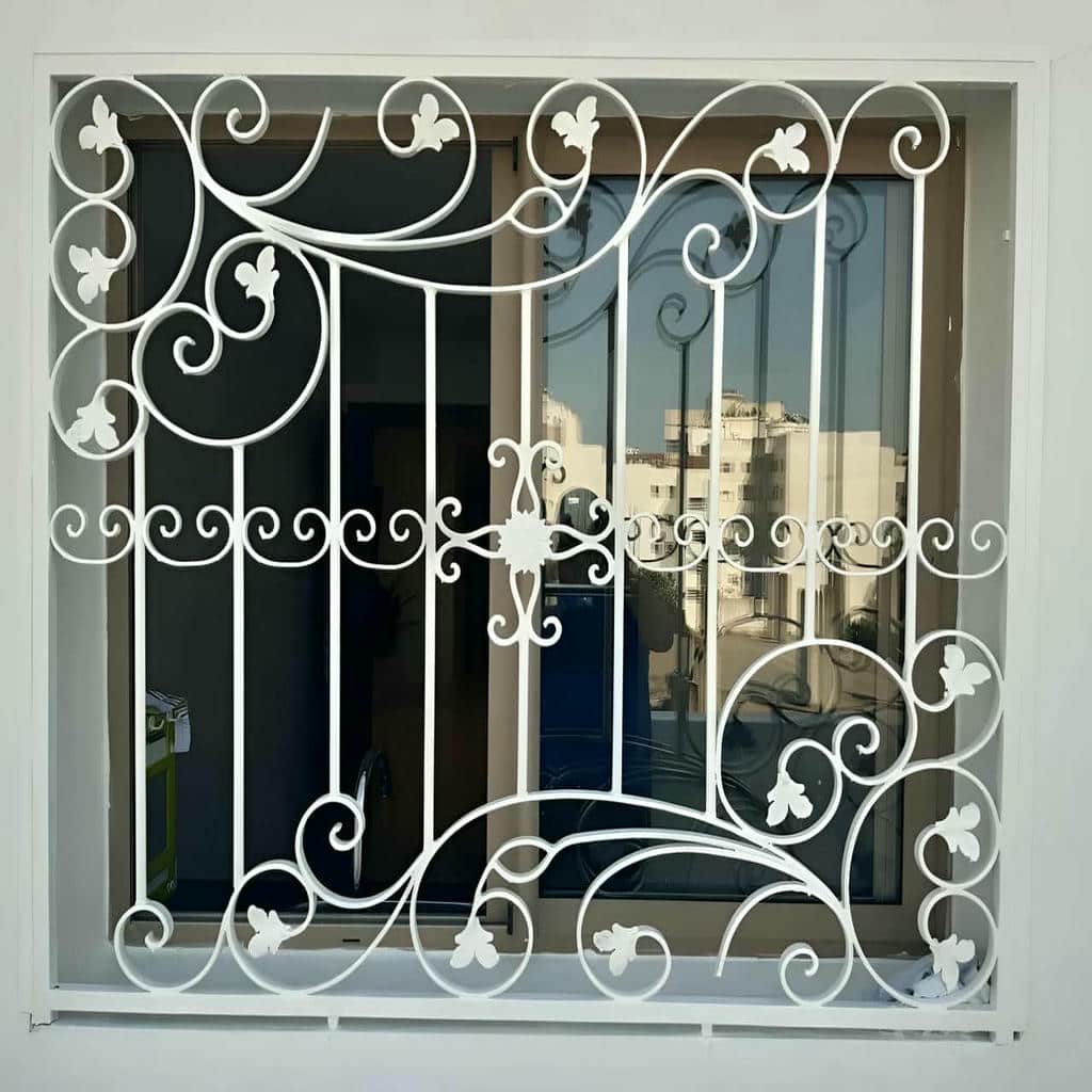 10 طرح حفاظ پنجره ویلایی نمای باغ