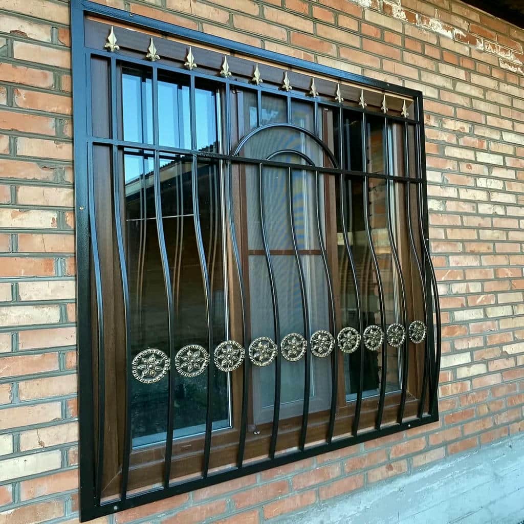 تولید حفاظ پنجره رنگی کوره ای با آماده‌سازی دقیق
