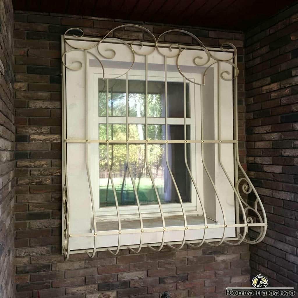 حفاظ پنجره ویلایی نمای باغ شبکه‌ای برای دهانه عریض