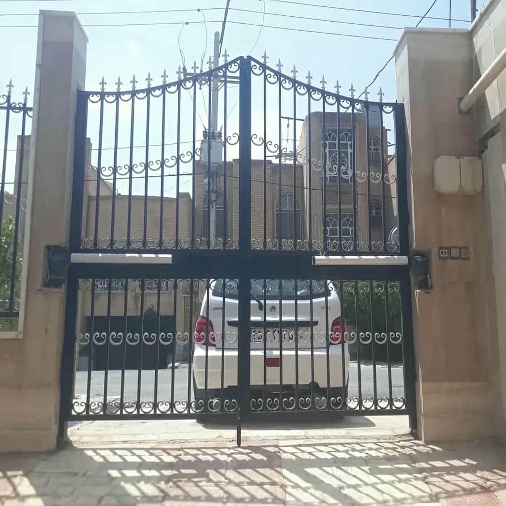جک درب دو لنگه لولایی با بازوی مفصلی
