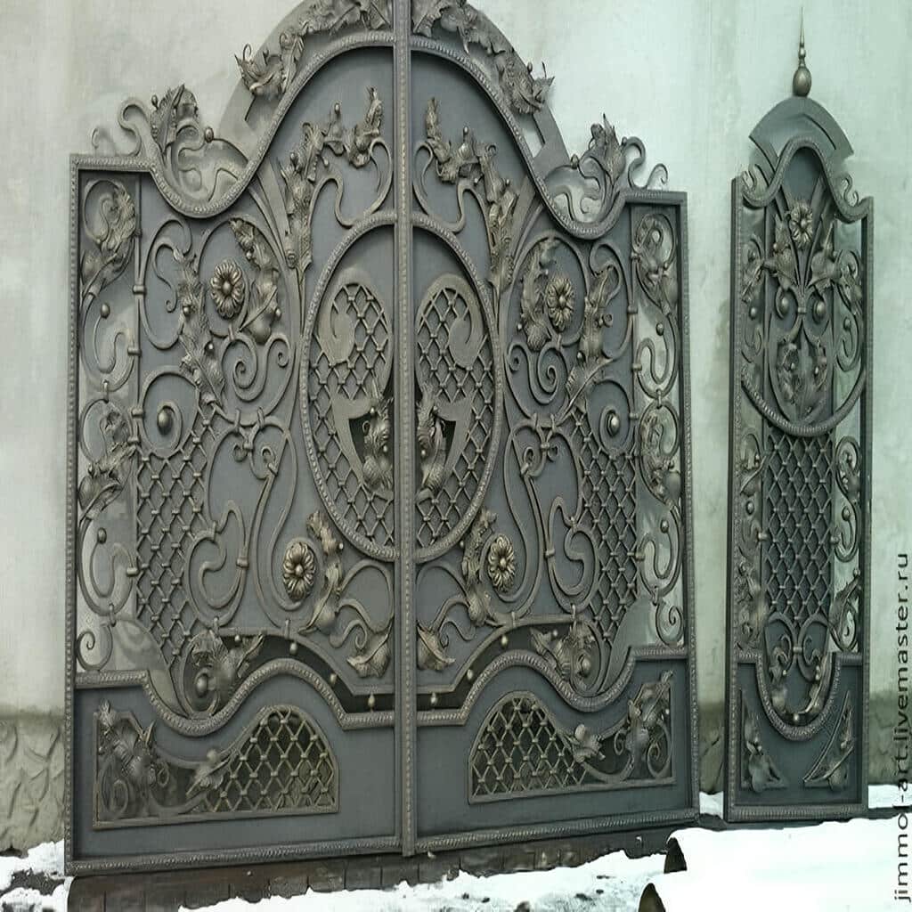 درب پارکینگ ویلایی دو لنگه فرفورژه برای نمای کلاسیک