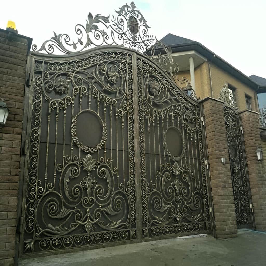 درب حیاط طاق دار جناقی برای نمای مرتفع