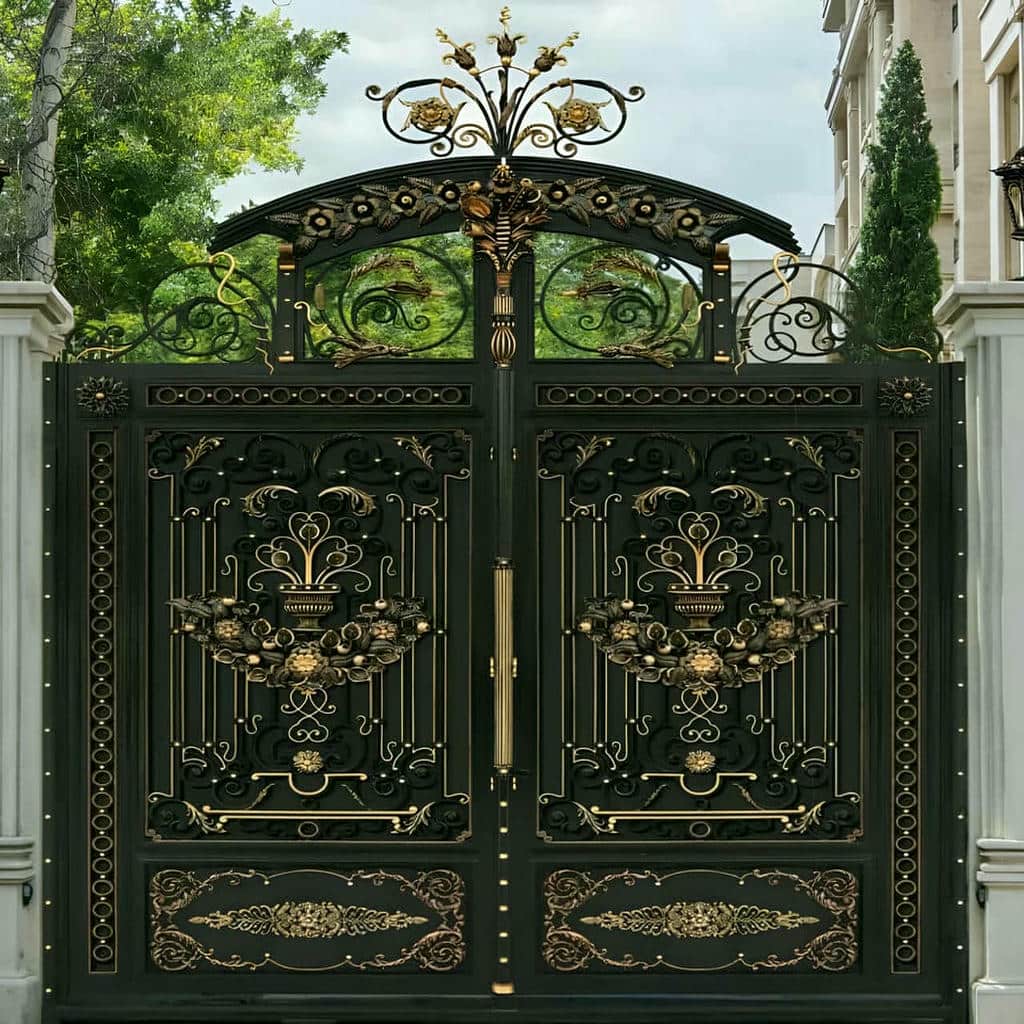 خرید درب آهنی حیاط طرح مدرن برای حیاط کم‌عمق