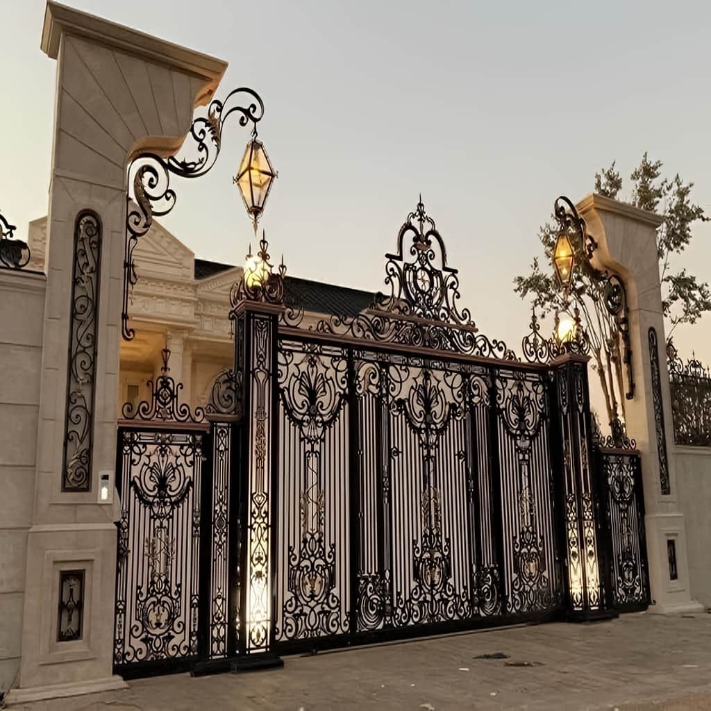 طرح CNC درب پارکینگ دو لنگه عریض با حریم کنترلشده