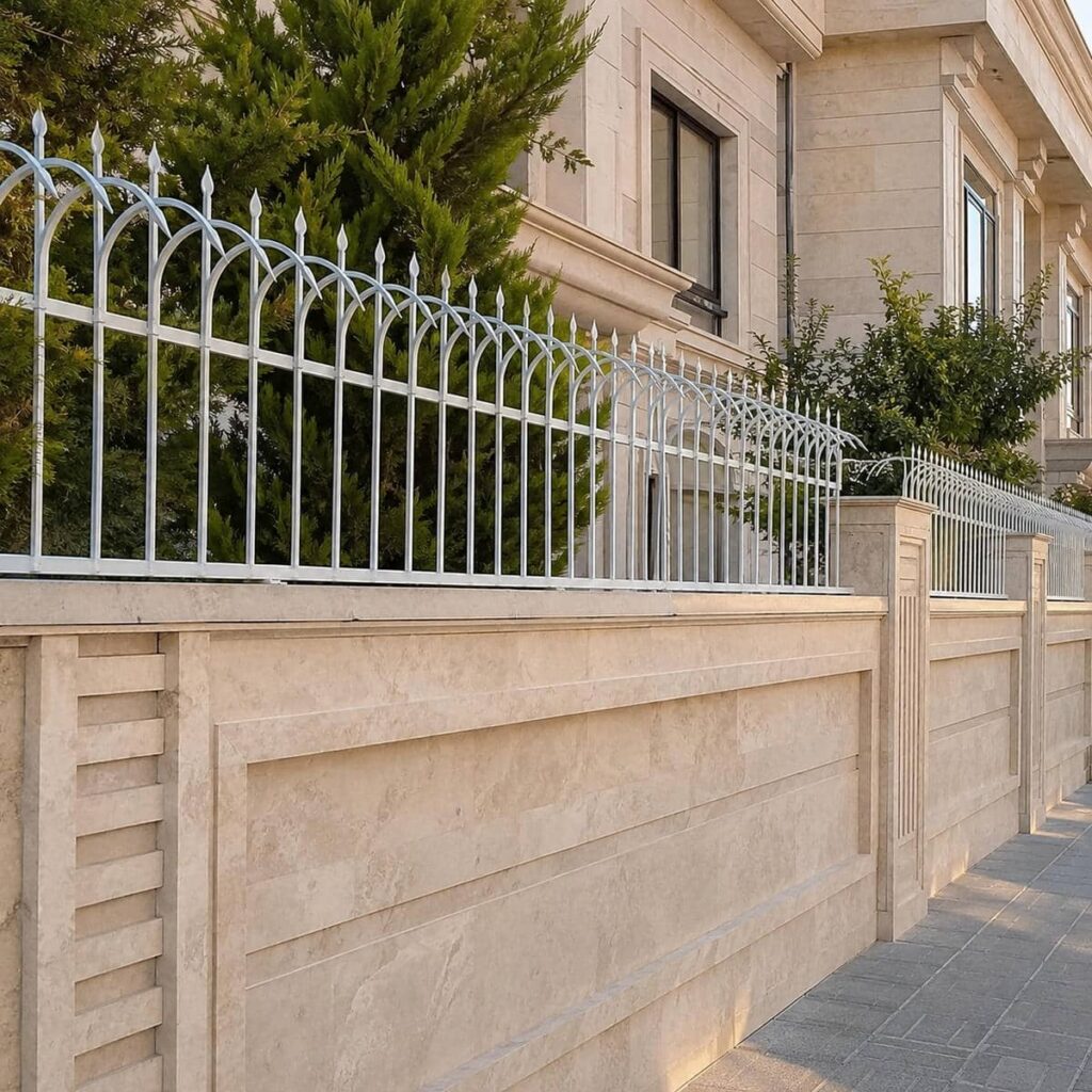 اجرای حفاظ دیوار ویلایی مدرن طرح نیزه برای نمای اصلی