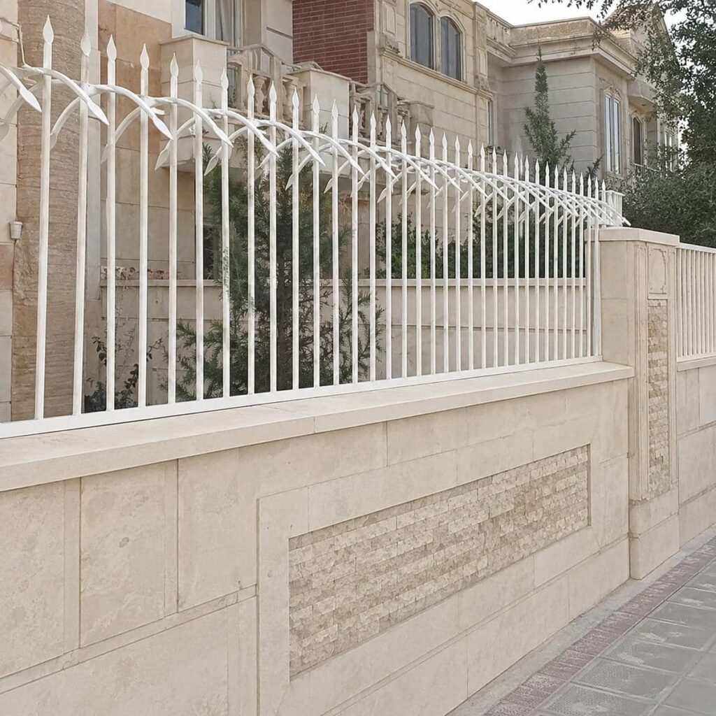نصب حفاظ دیوار فلزی ردیفی روی کلاف مقاوم