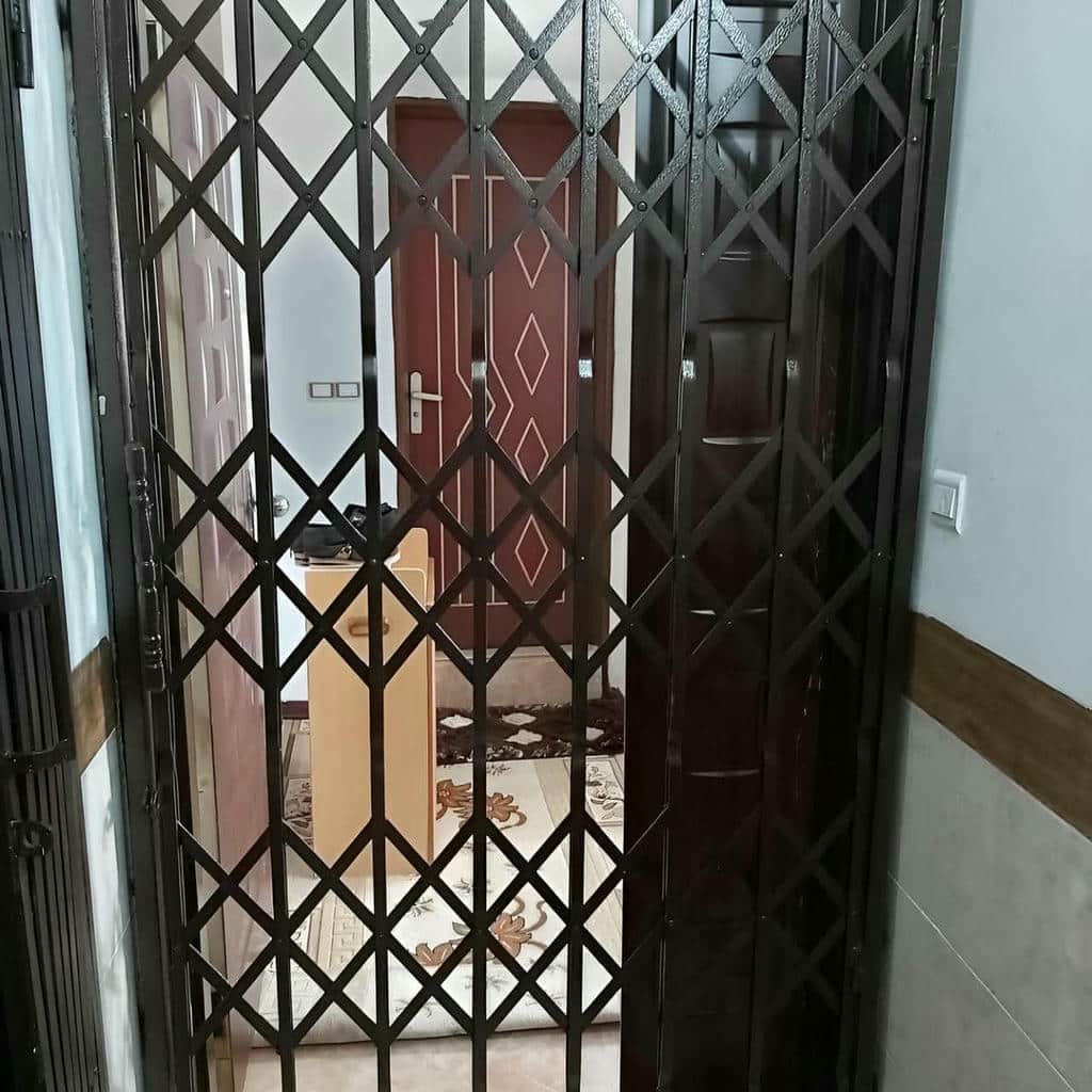 گارد فلزی با طراحی ساده