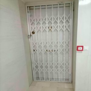 حفاظ کشویی فلزی ورودی ساختمان