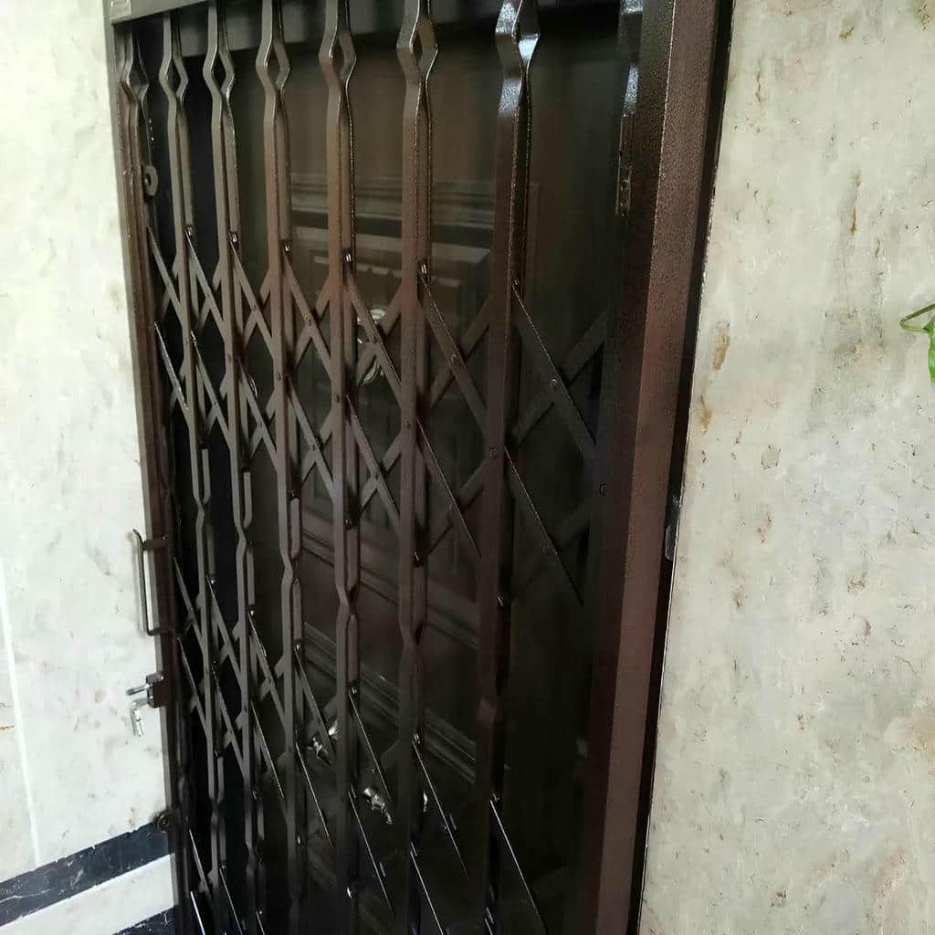 حفاظ درب ضد سرقت فلزی
