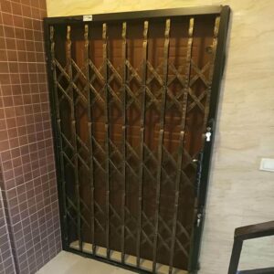 حفاظ ریلی درب نمای کلاسیک