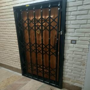 حفاظ درب ضد سرقت فلزی