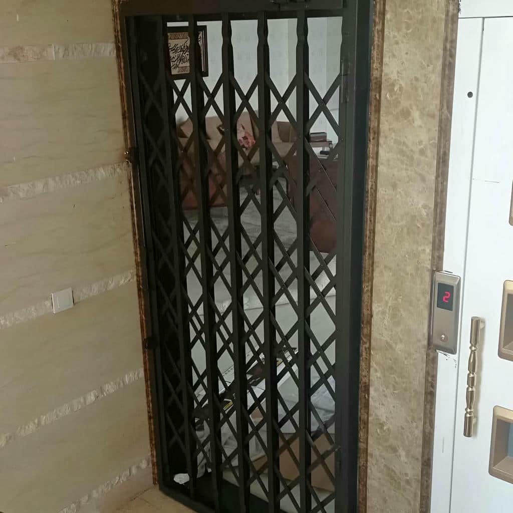 حفاظ درب با فرم فرفورژه