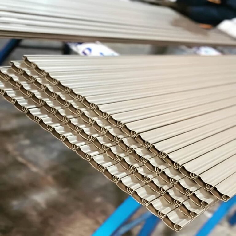 کرکره آلومینیومی نقره ای کرکره آلومینیومی نقره ای