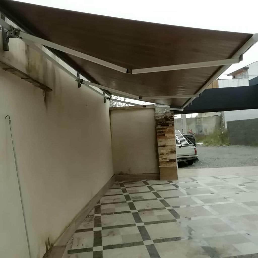 سایه بان متحرک بازویی