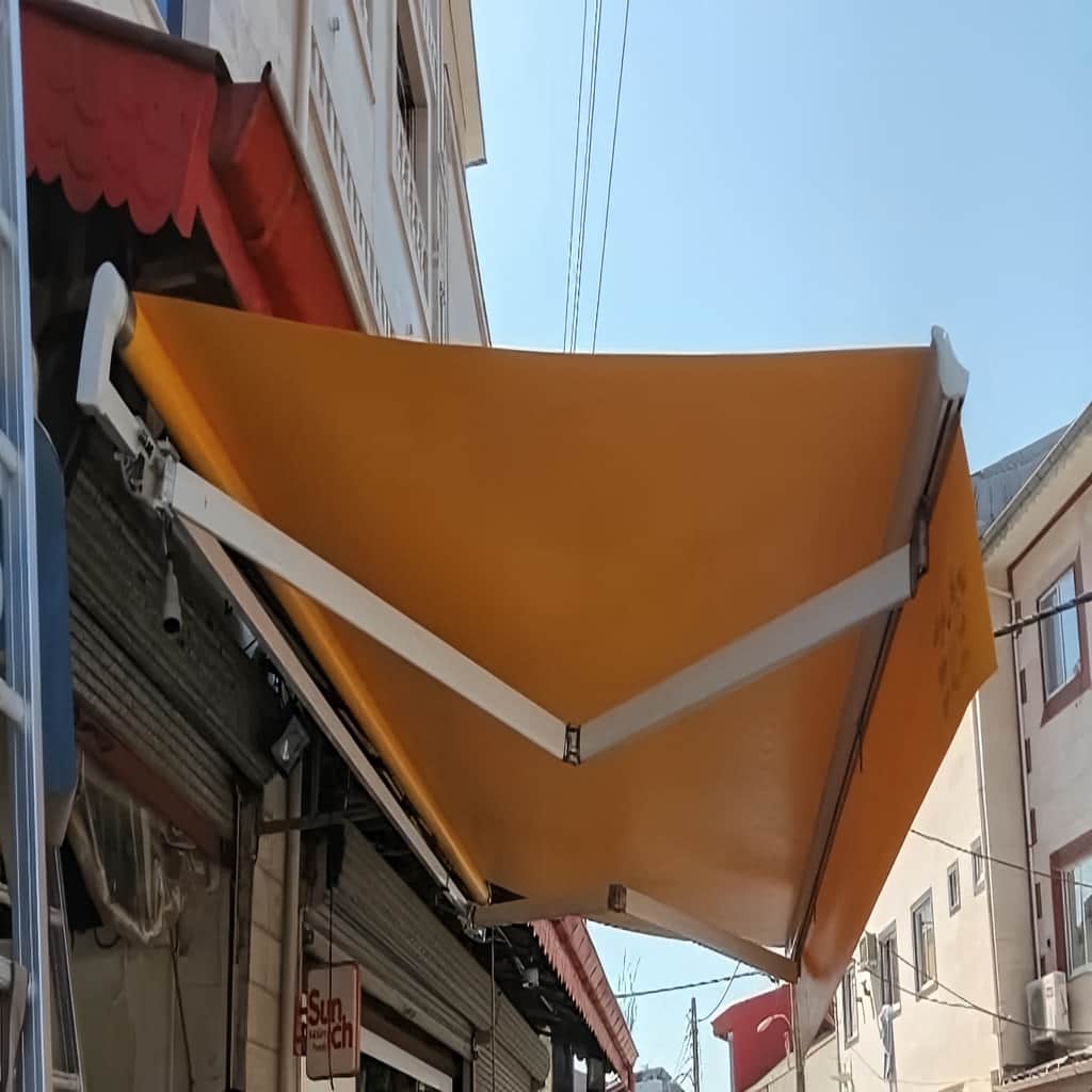 سایبان بازویی دهانه بزرگ