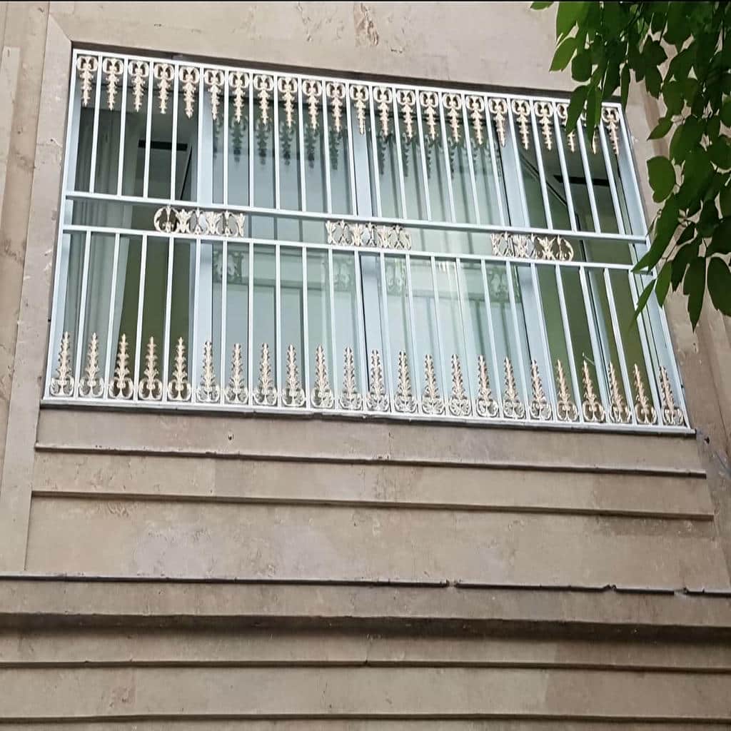 محافظ پنجره فلزی سفارشی