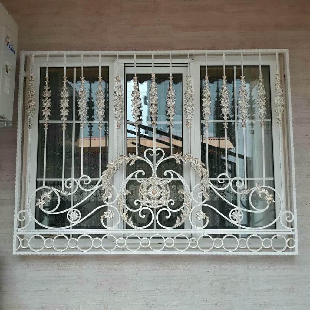 حفاظ فرفورژه پنجره همکف