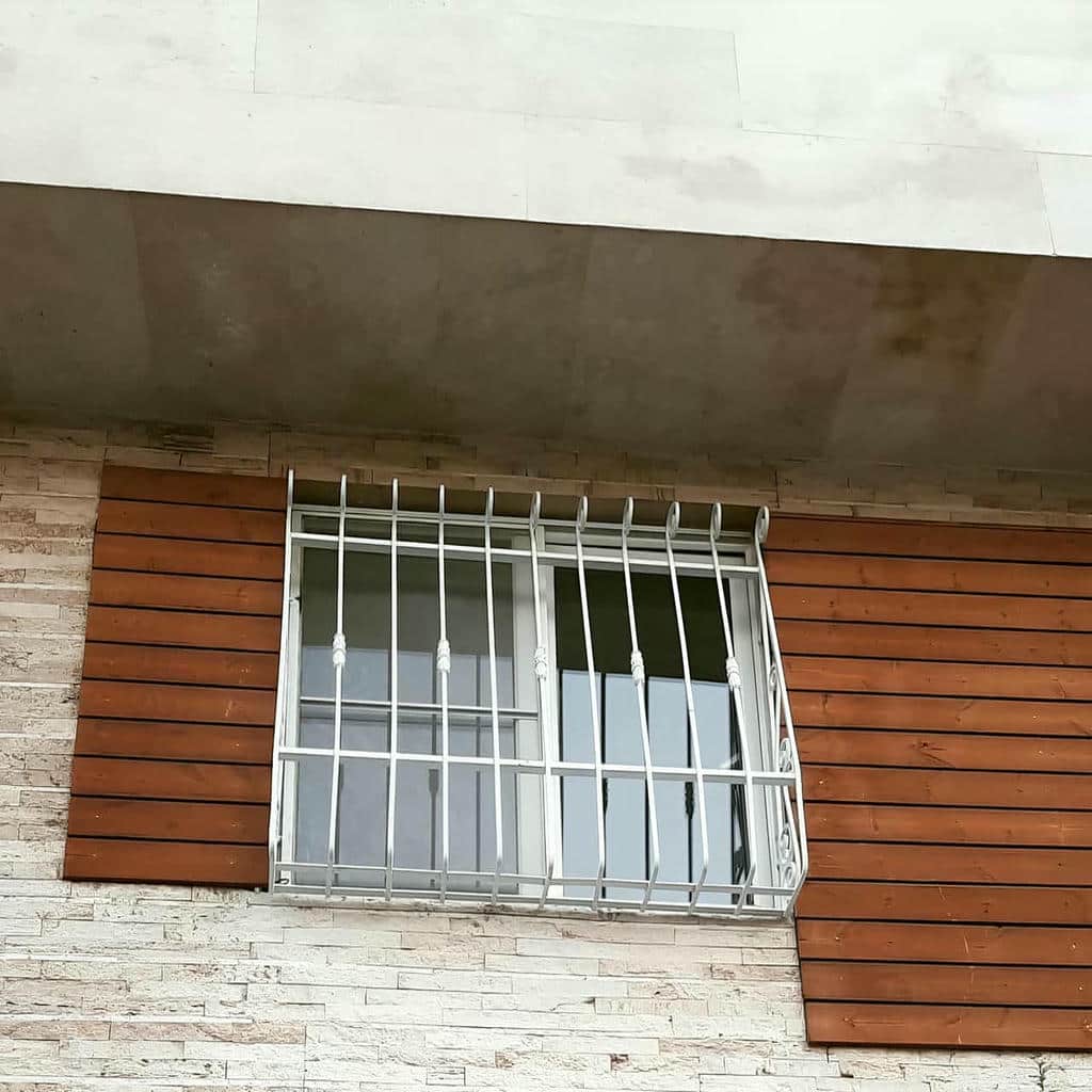حفاظ پنجره آهنی نمای ساختمان