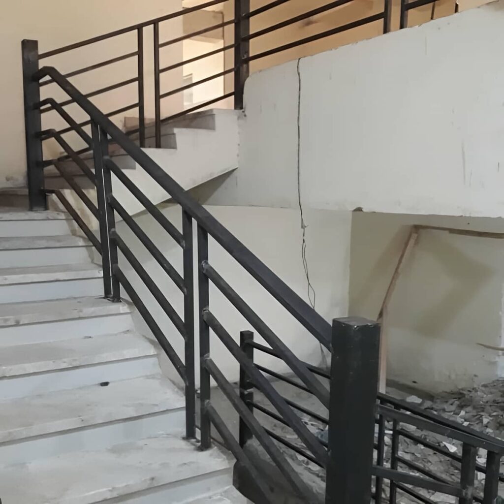 نرده پله خارجی با ظاهر خاص
