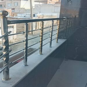 نرده پله کلاسیک با طرح چوبی