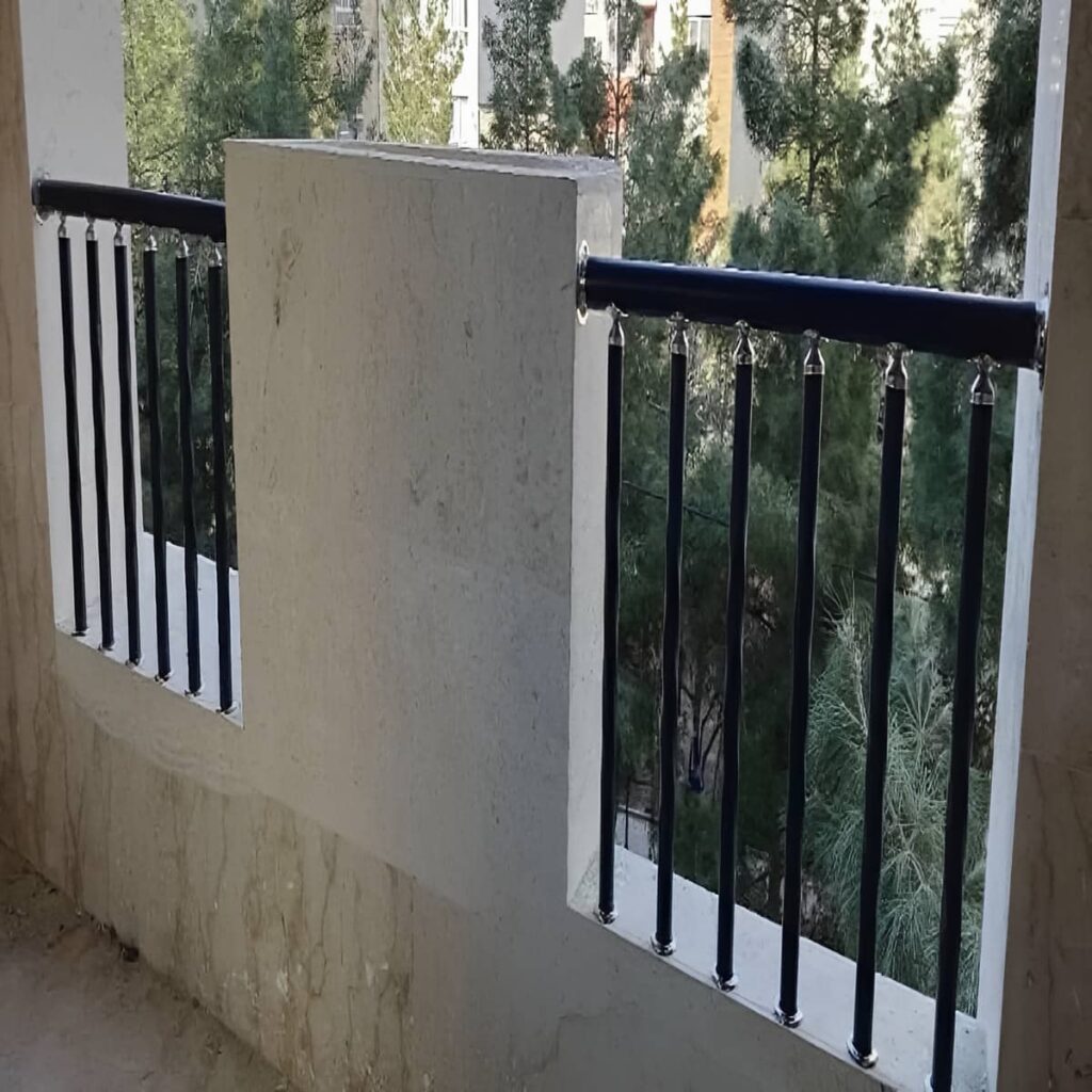 نرده مینیمال ساختمان