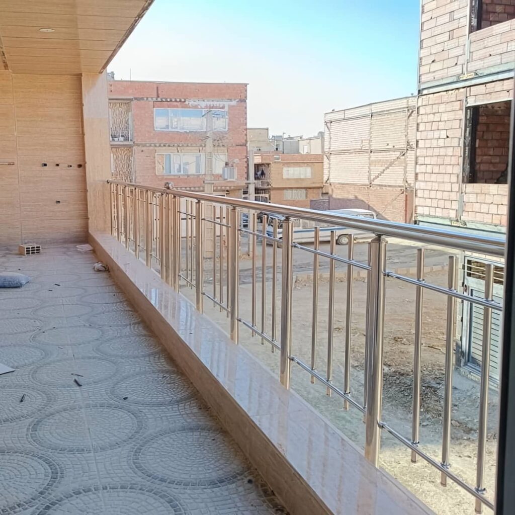 نرده دوبلکس فلزی راه پله