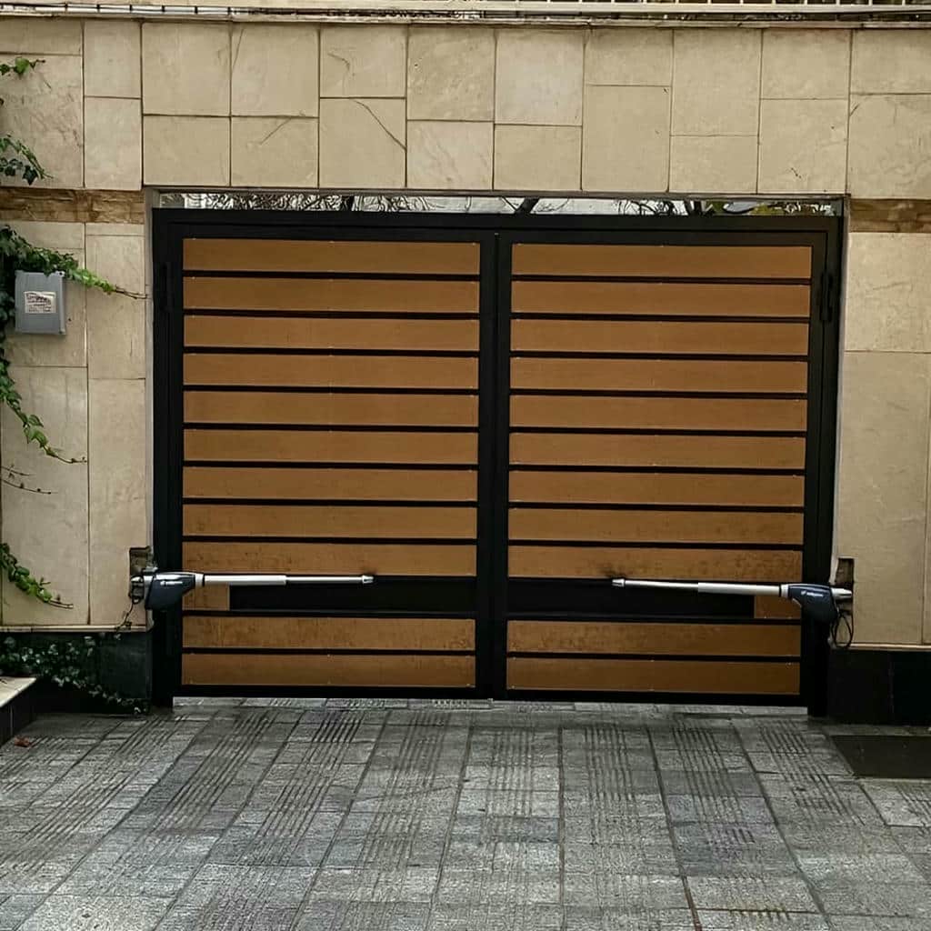 اپراتور درب پارکینگ ورودی ساختمان