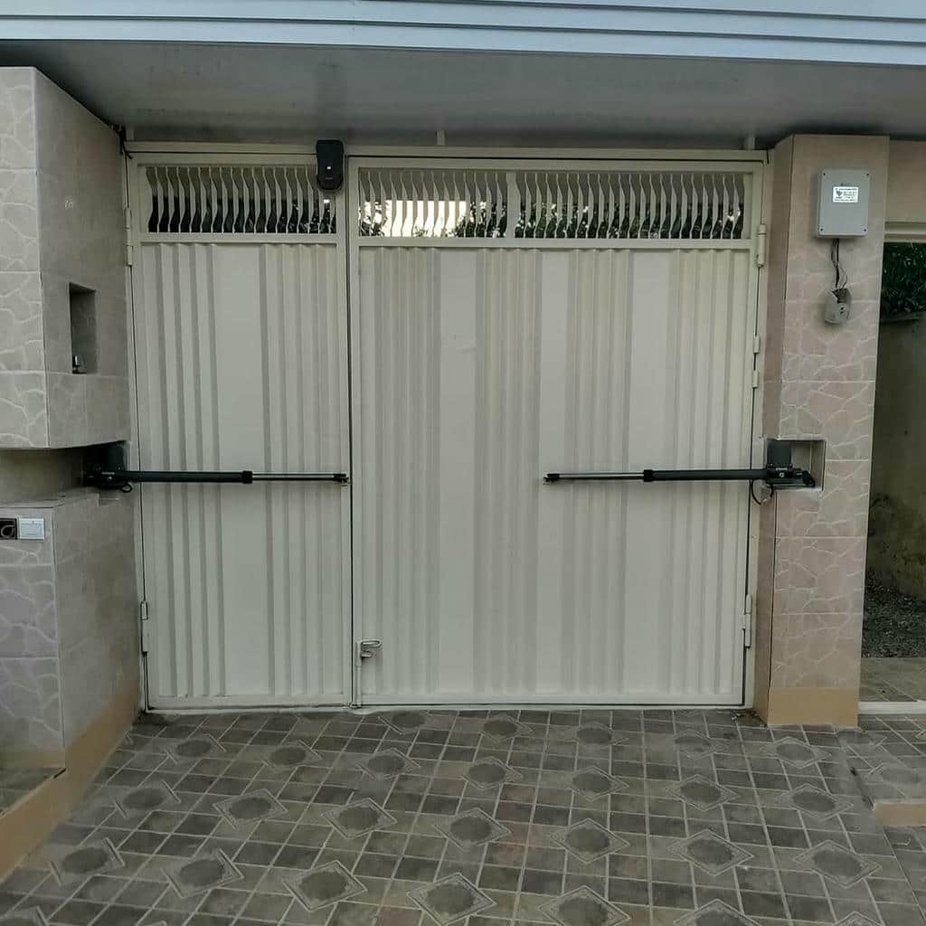 جک پارکینگی ریلی ورودی ساختمان