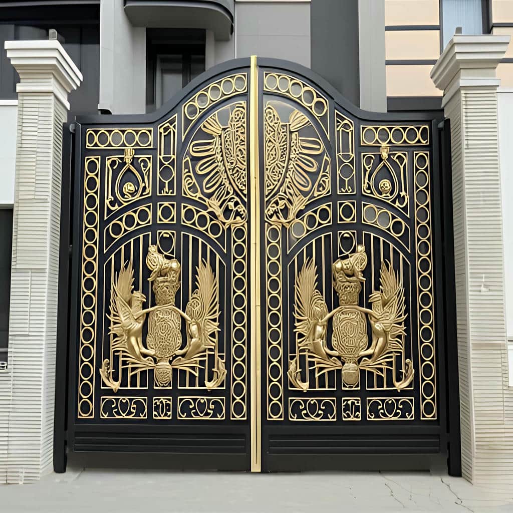 درب آهنی رنگ شده ساختمان