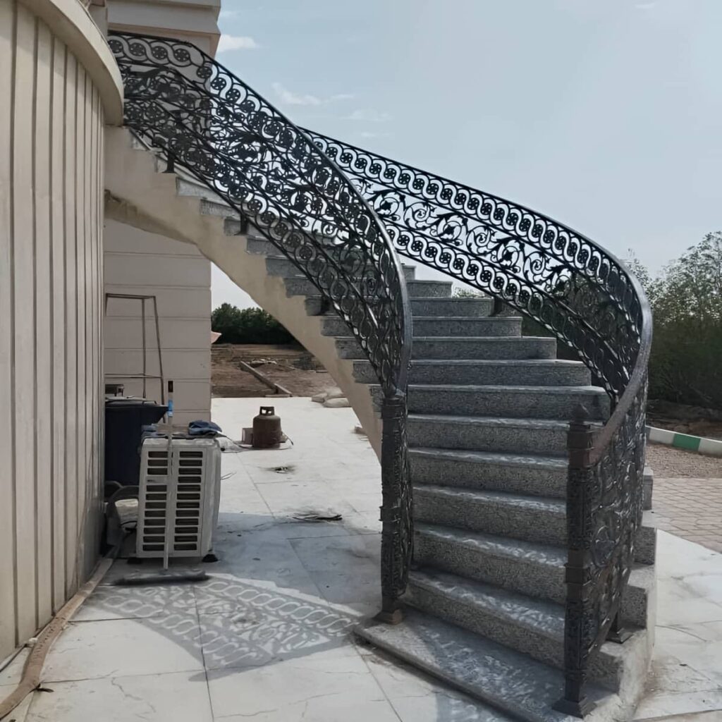 نرده پله فرفورژه فلزی مقاوم