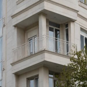 نرده پله ویلایی با طراحی فلزی