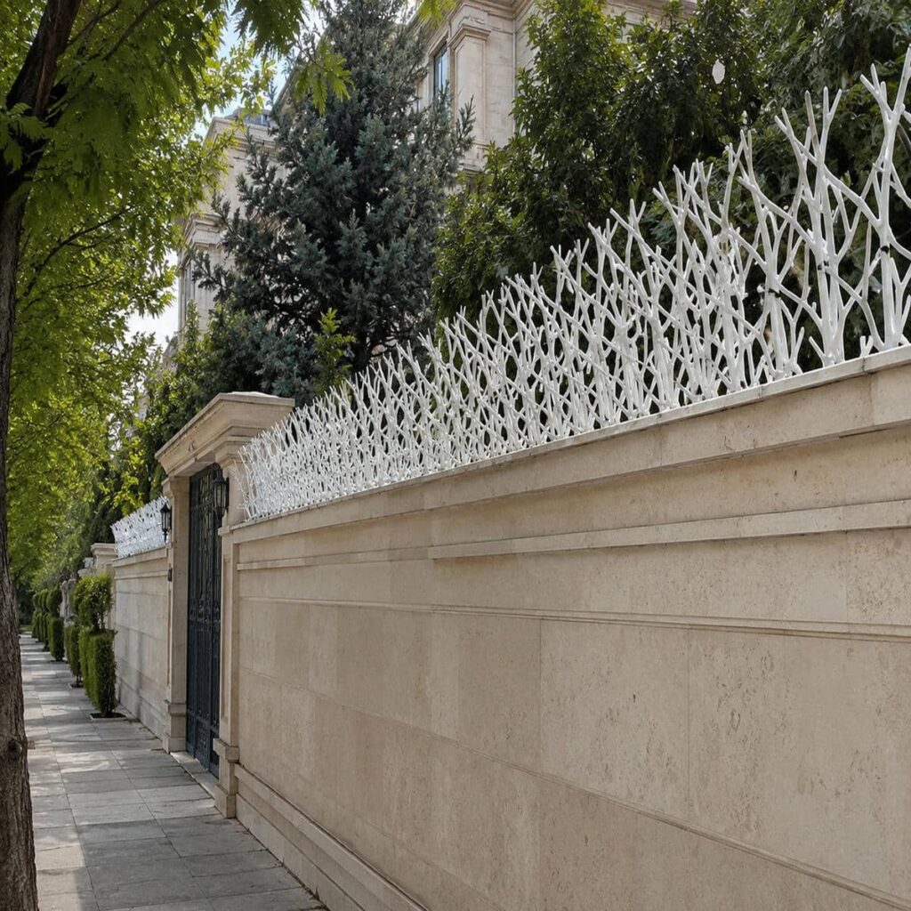 نرده روی دیوار با پوشش سطحی مقاوم نرده روی دیوار با پوشش سطحی مقاوم