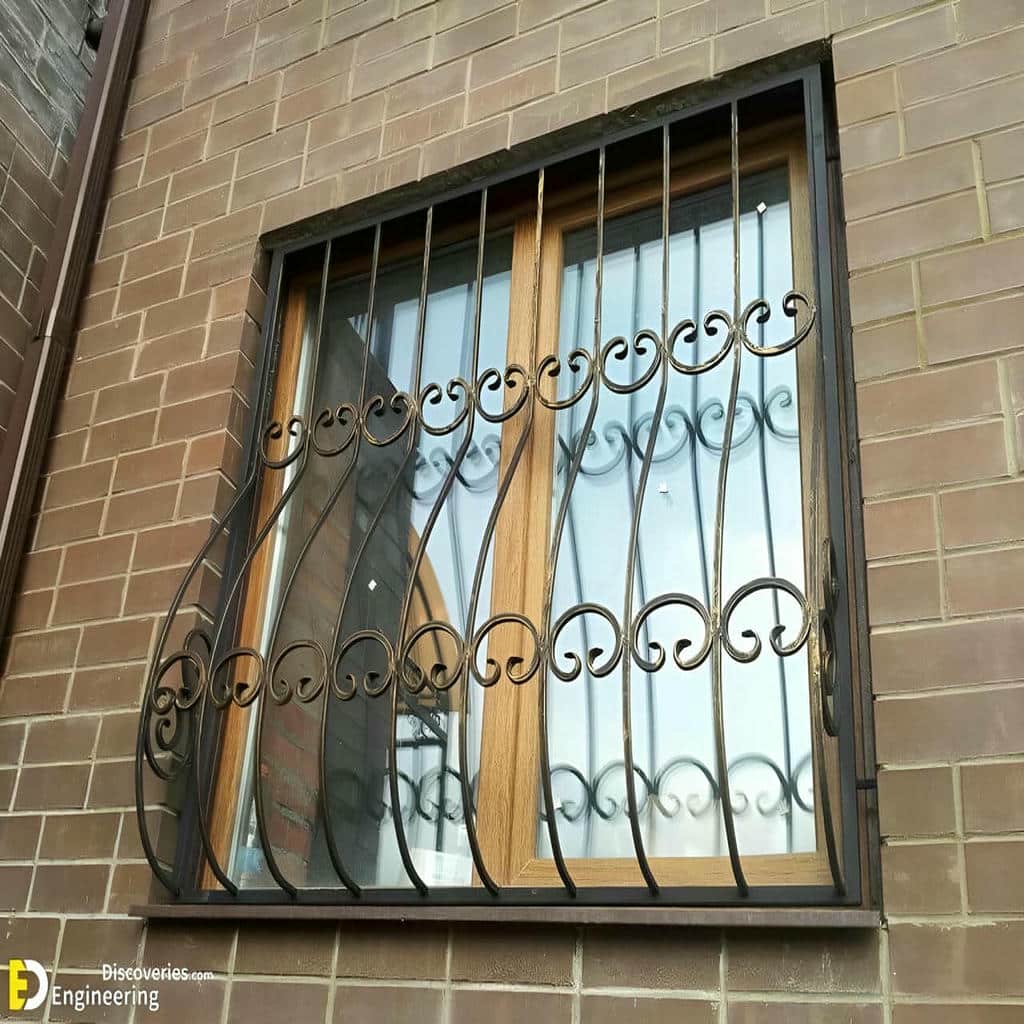 حفاظ پنجره آهنی مشکی کنار پارکینگ استان گلستان