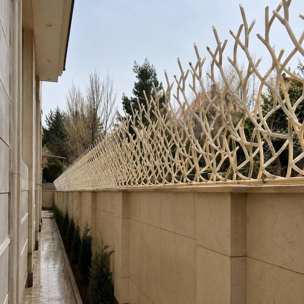 نمای سنگ‌چین قدیمی پیش از ارزیابی استحکام