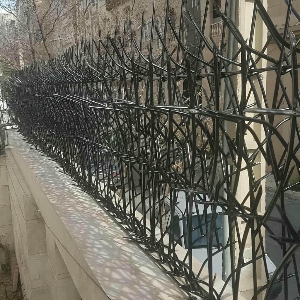 نمای نزدیک پوشش رنگ مات مقاطع فلزی محافظ