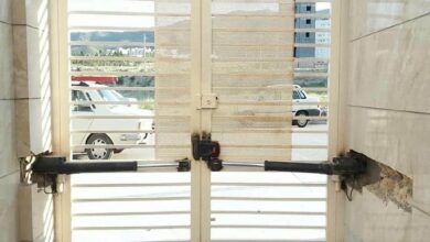 جک درب پارکینگ ایرانی کنار قاب فلزی بیرجند