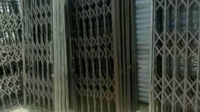 حفاظ درب آکاردئونی مشکی مات استان چهارمحال و بختیاری