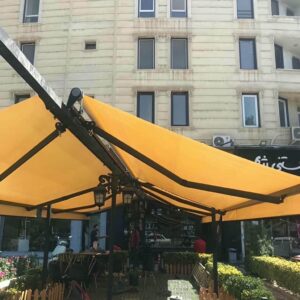 سایبان برقی کرم بالای حیاط مشترک مسکونی قم